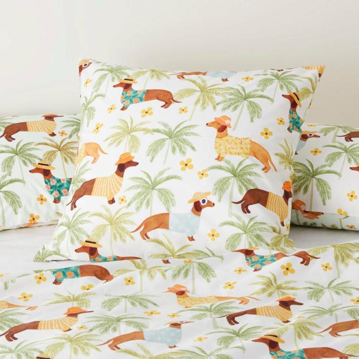 Pillowcases |  Summertime Dachshund Green Pillowcases Bedlinen Pillowcases